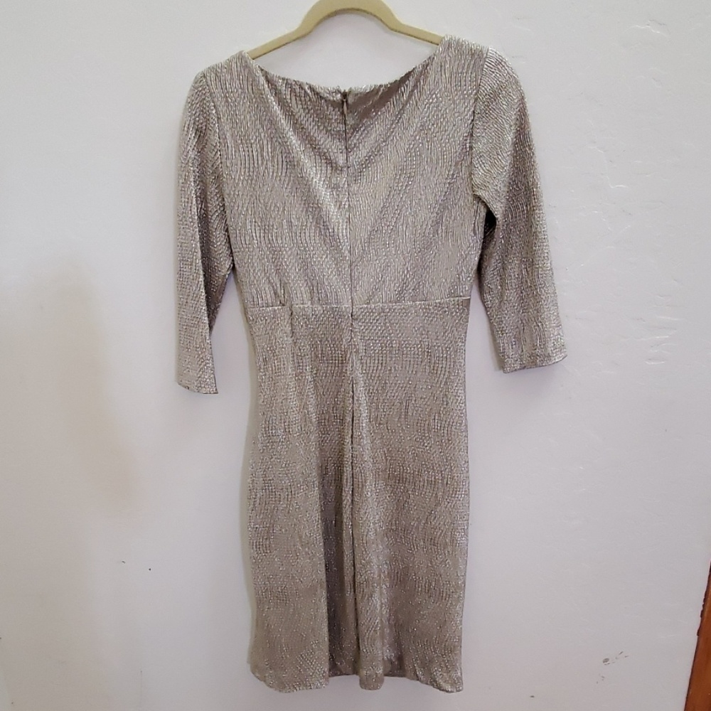 Dress - Picture 3 of 3